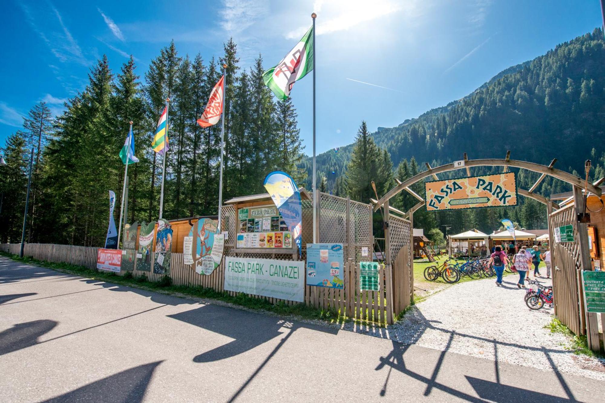 Hotel Diamant Park Campitello di Fassa Exterior photo