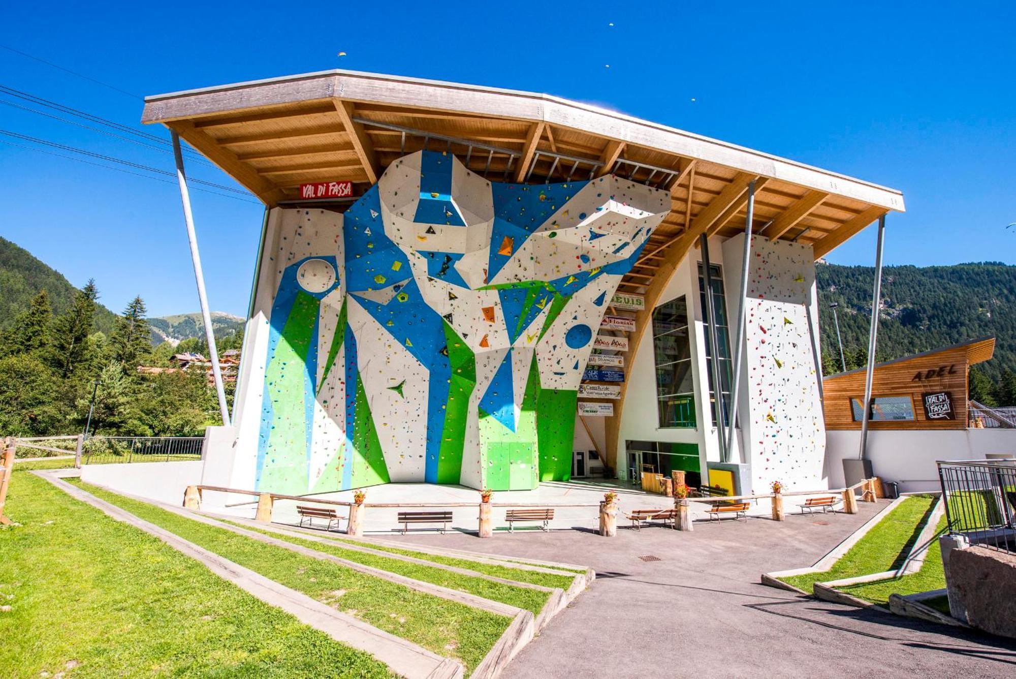Hotel Diamant Park Campitello di Fassa Exterior photo